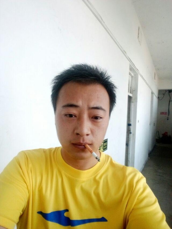 云淡风轻的第二张照片--胶州中老年相亲网